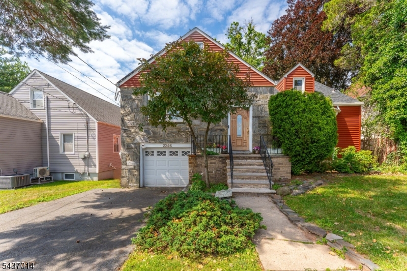 2246 Hobart St, Union Twp. - Union, NJ 07083