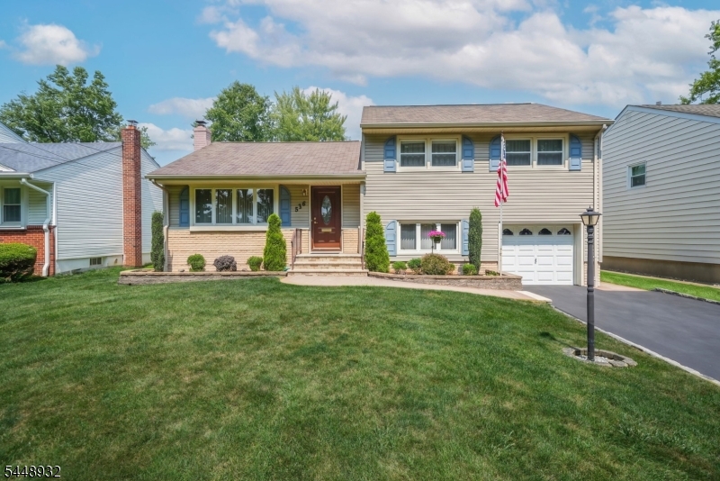 536 Fairway Dr, Union Twp. - Union, NJ 07083