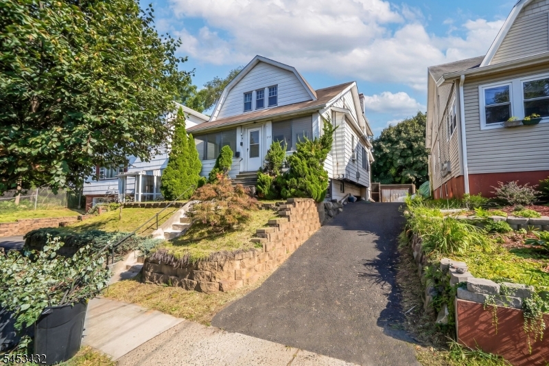 243 Globe Ave, Union Twp. - Union, NJ 07083