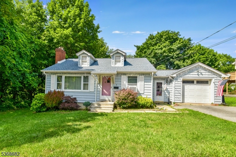 9 Madden Ave