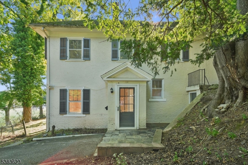 25 Prospect Ave (Cottage), Montclair Twp., NJ 07042