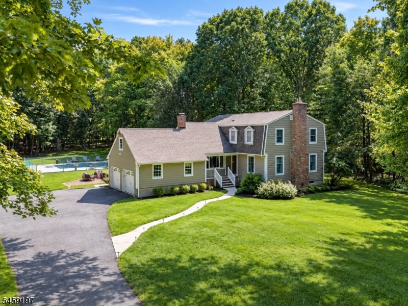 208 School House Rd