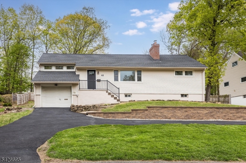 62 Elmwood Ter