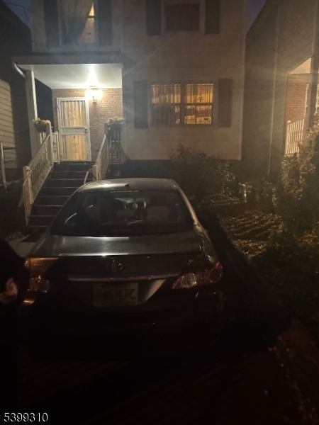 341 Hunterdon St, Newark City, NJ 07103