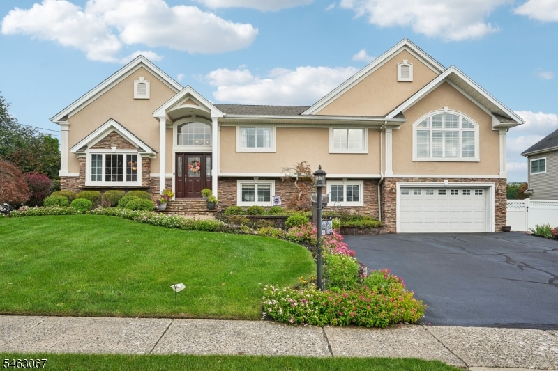 22 Allen Dr
