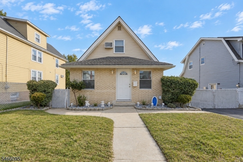 532 Leo St, Hillside, NJ 07205
