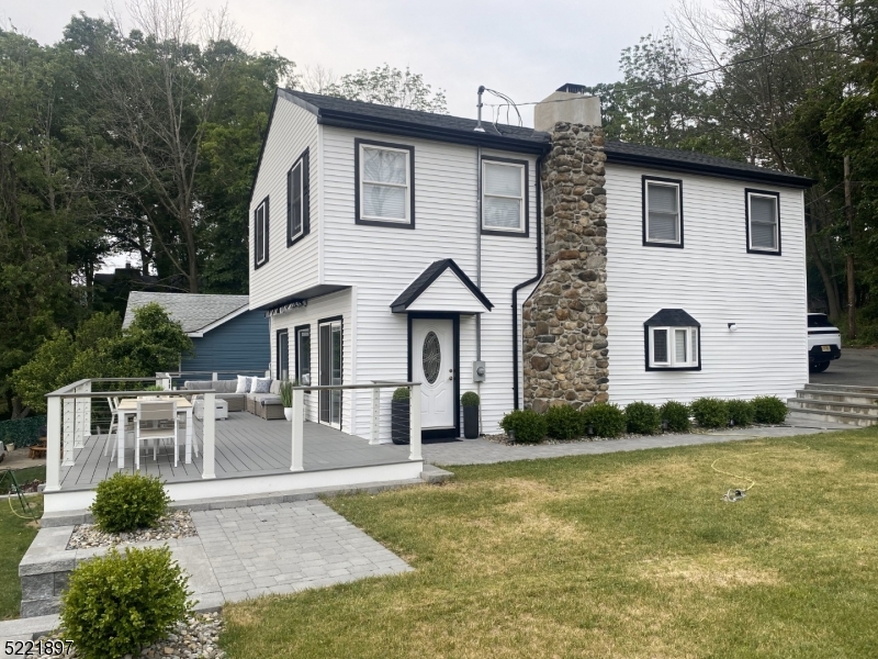 8 WALTON RD, HOPATCONG, NJ 07843 Lake Hopatcong Real Estate