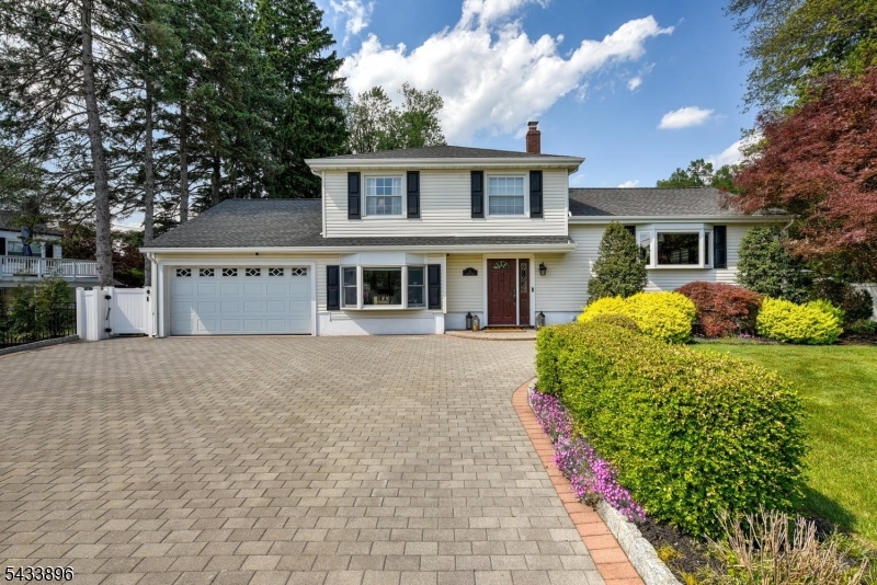11 Carlisle Rd