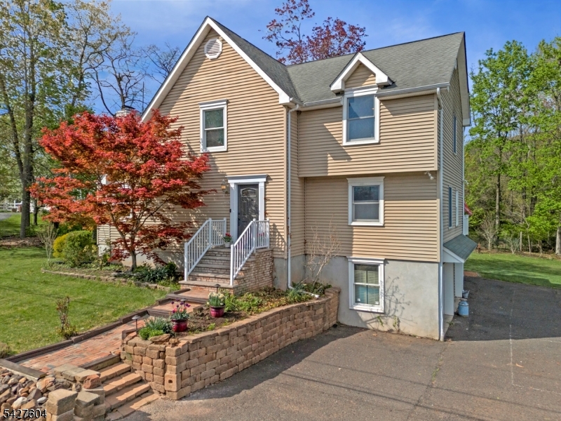 1939 Fieldstone Rd, Bridgewater Twp, NJ 08836