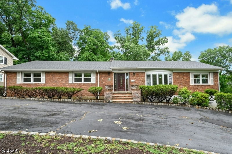 26 Alpine Dr