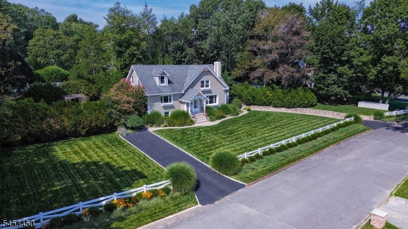 34 Grandview Dr