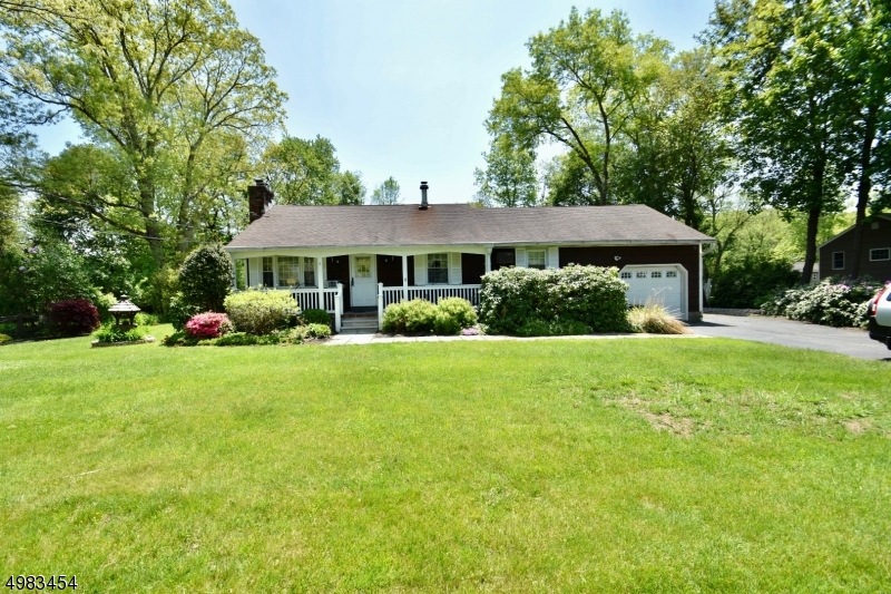 5 WINDSOR DR, JEFFERSON TWP., NJ 07438 The Juba Team Realty