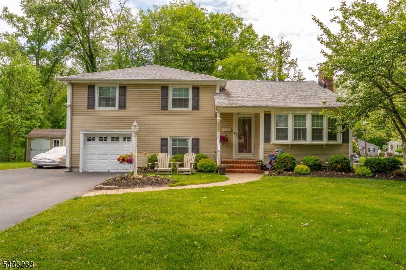 1262 Christine Cir, Scotch Plains T, NJ 07076