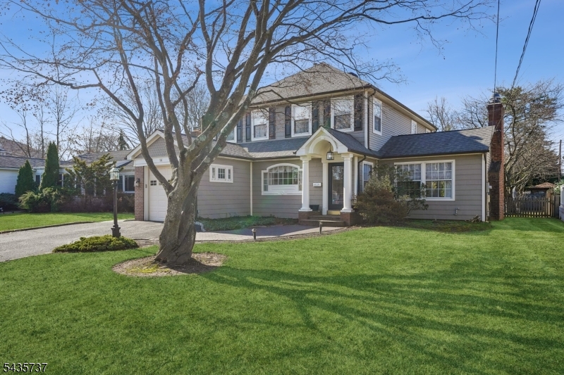 14 Warwick Cir