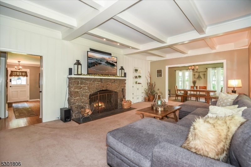 39 Circle Ave