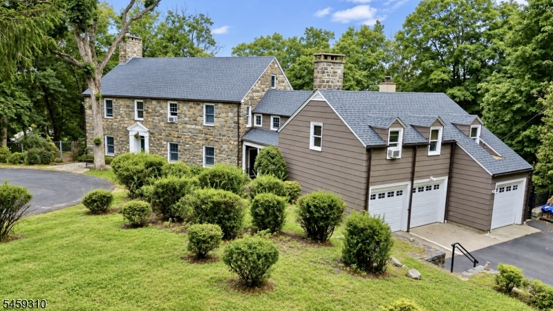389 Green Rd