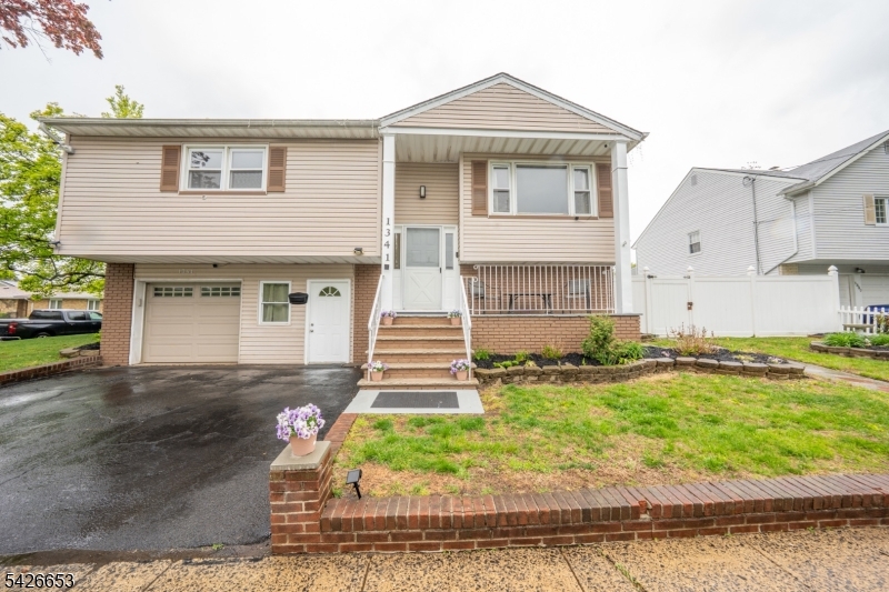 1341 Marcella Dr, Union Twp. - Union, NJ 07083