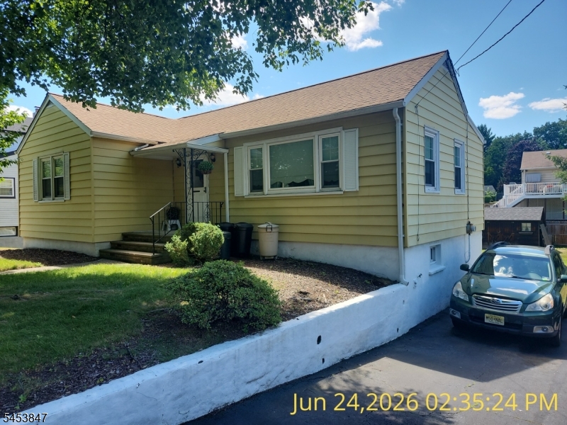 11 Bullens Ave