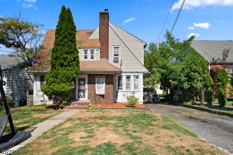 21 Robertson Rd, West Orange Twp, NJ 07052