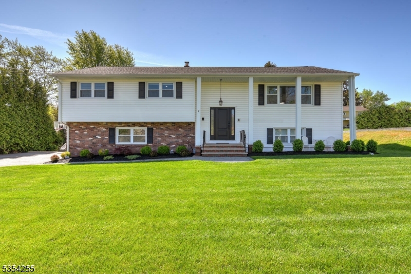 7 King Ct